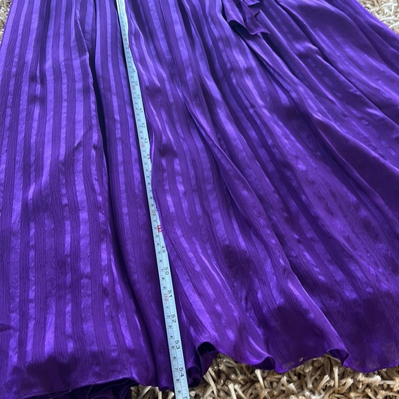 BCBG Strapless Purple Gown Size 8 - Picture 7 of 16